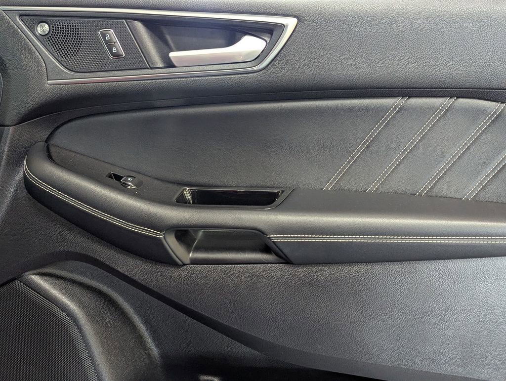 Used 2019 Ford Edge ST w/ Equipment Group 401A image 23