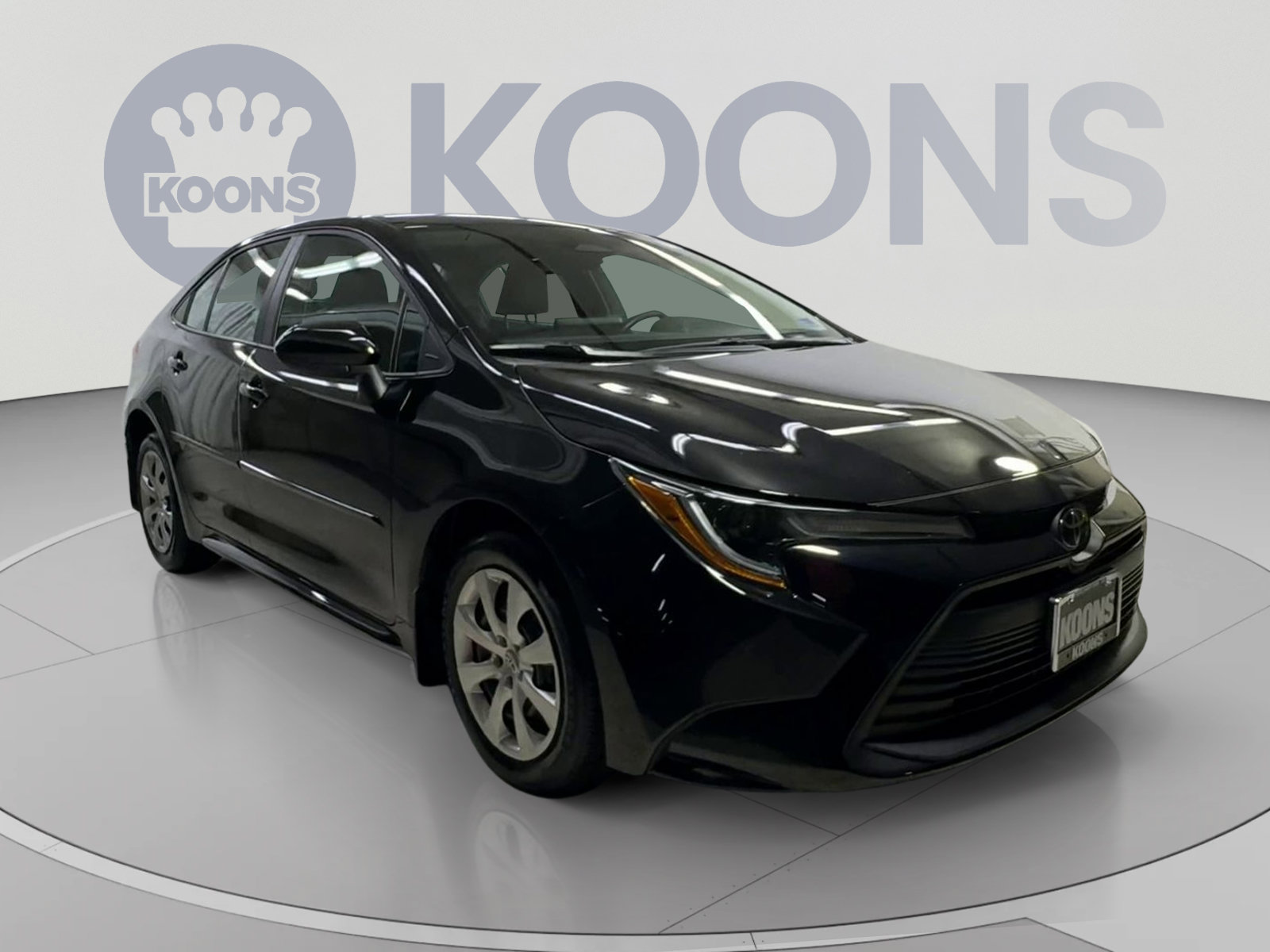 Used 2025 Toyota Corolla LE w/ Convenience Package FWD image 2