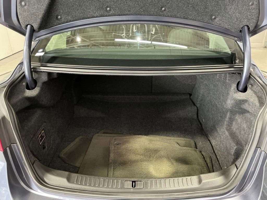 Used 2015 Chevrolet Malibu LT image 30