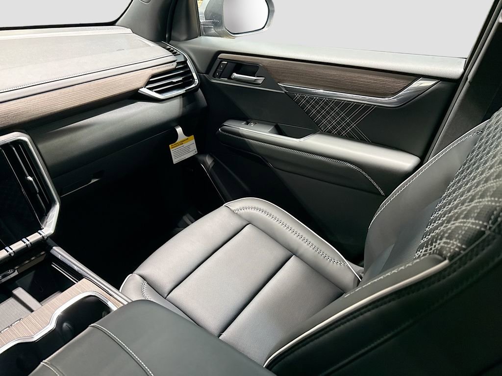 New 2026 GMC Acadia Denali w/ Super Cruise Package image 23