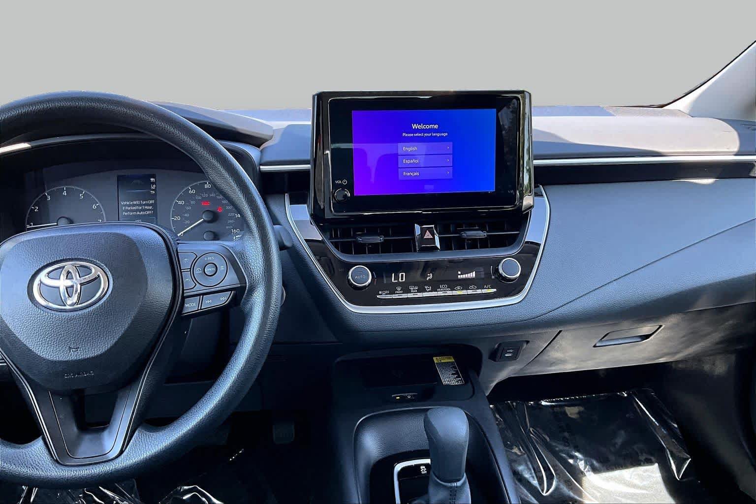 Used 2025 Toyota Corolla LE w/ LE Premium Package FWD image 7