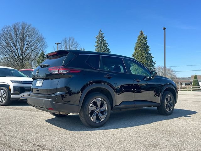 Used 2025 Nissan Rogue SV FWD image 7
