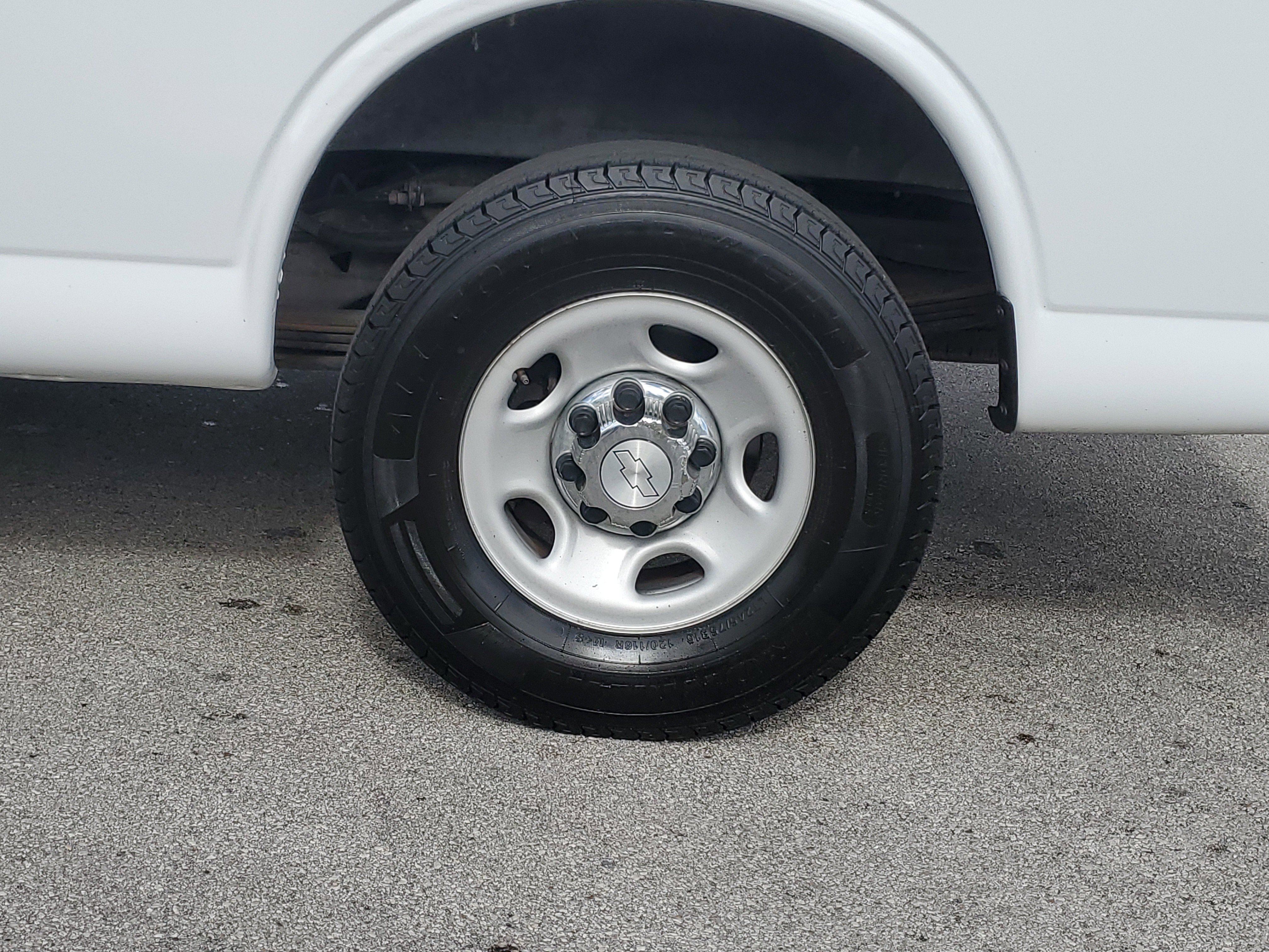 Used 2020 Chevrolet Express 3500 LT w/ LT Preferred Equipment Group image 28