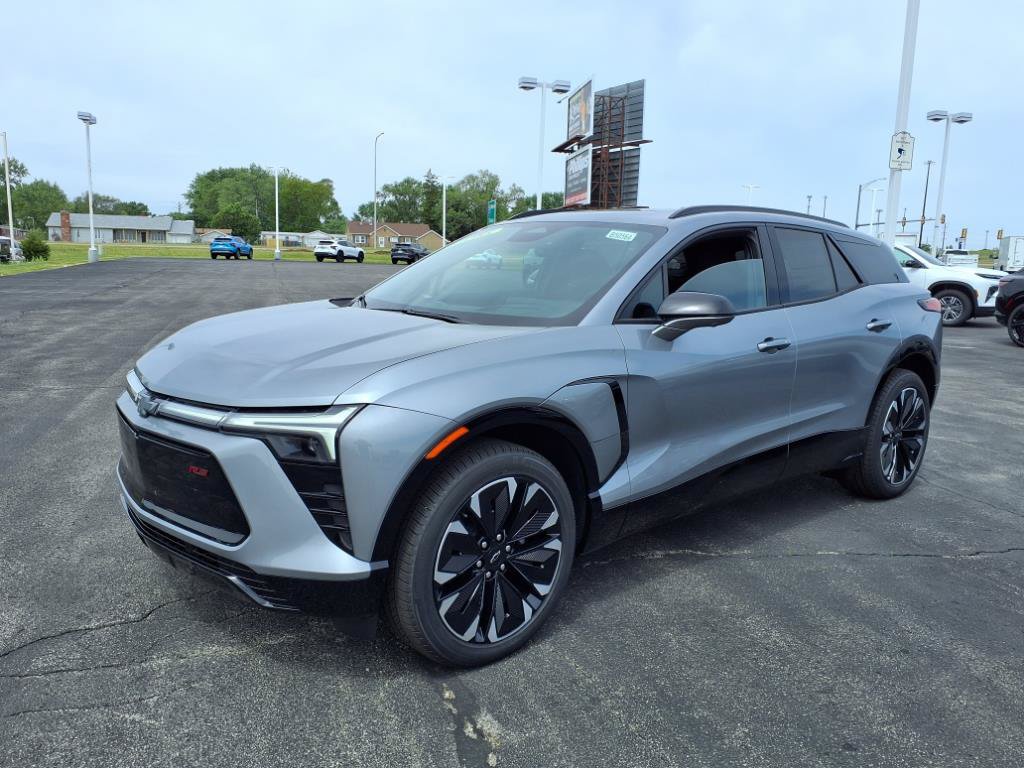 New 2025 Chevrolet Blazer EV RS FWD image 9