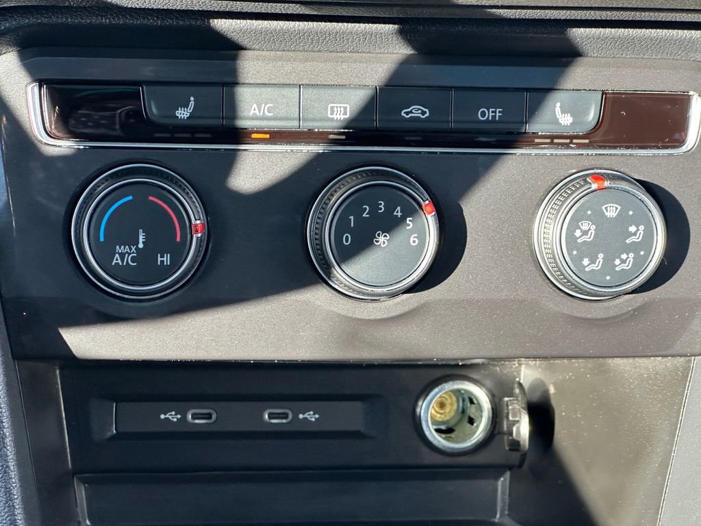 Used 2024 Volkswagen Tiguan Wolfsburg Edition image 15