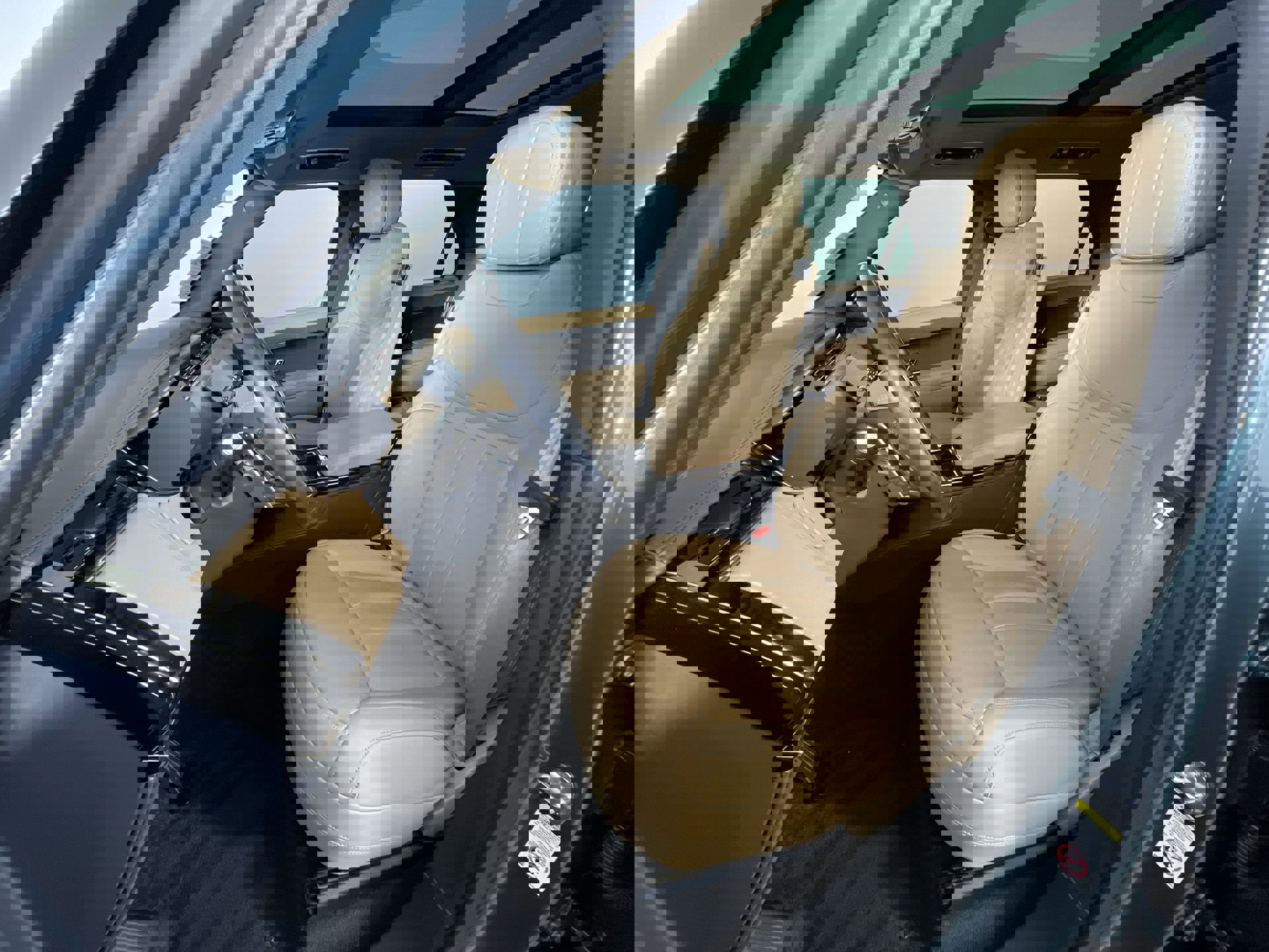 Used 2023 Land Rover Range Rover Sport SE image 15