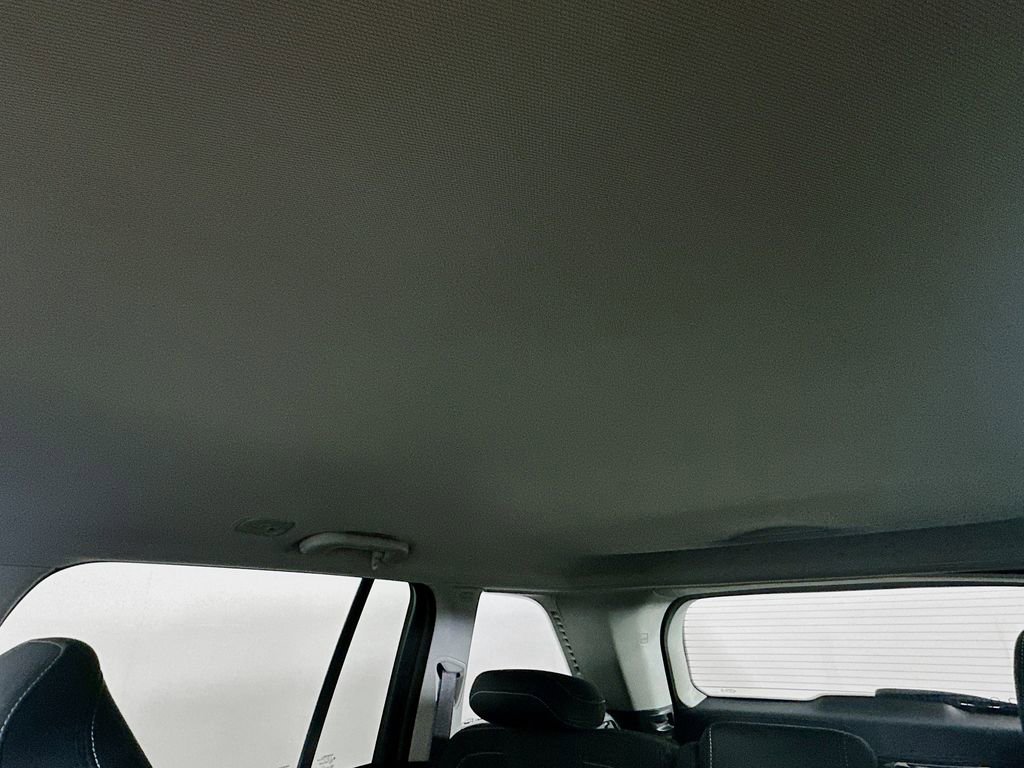 Used 2023 Jeep Grand Cherokee Laredo w/ Luxury Tech Group I image 20