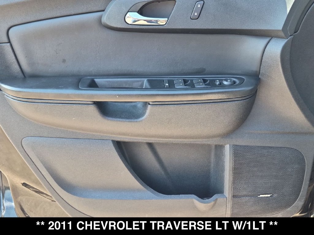 Used 2011 Chevrolet Traverse LT AWD/4WD image 25