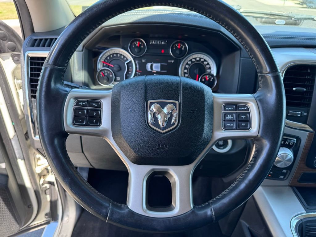 Used 2018 RAM 1500 Laramie w/ Convenience Group AWD/4WD image 12