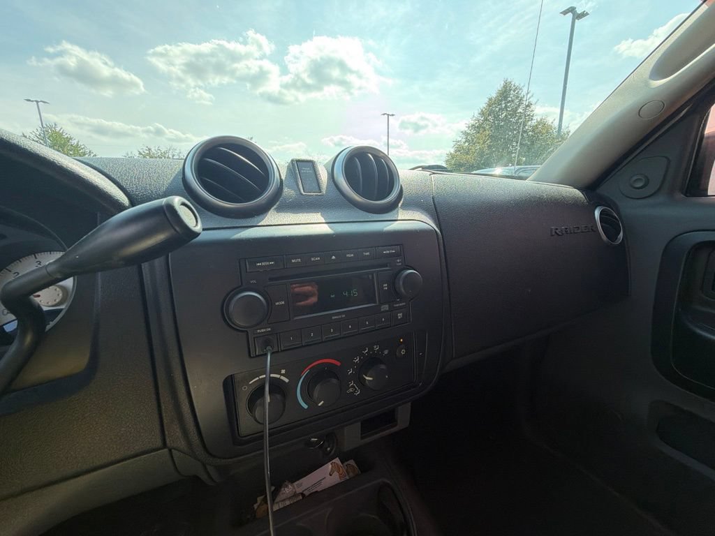 Used 2007 Mitsubishi Raider LS RWD image 8