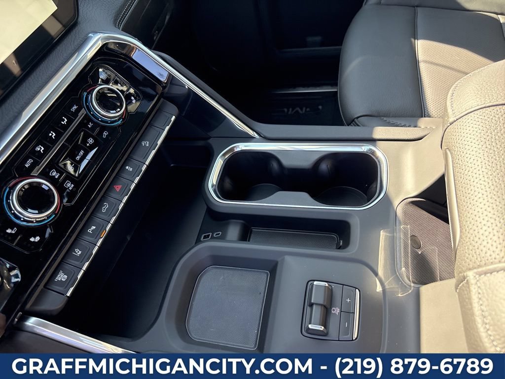 New 2026 GMC Sierra 2500 Denali w/ Denali Reserve Package AWD/4WD image 33