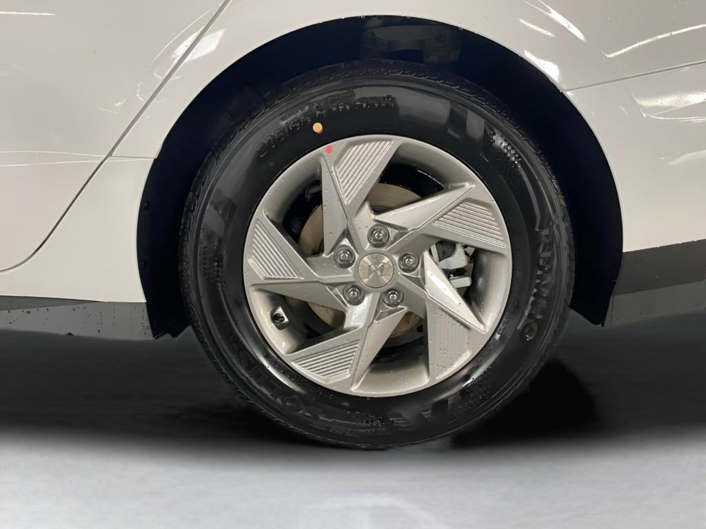 Certified 2025 Hyundai Sonata SE FWD image 10