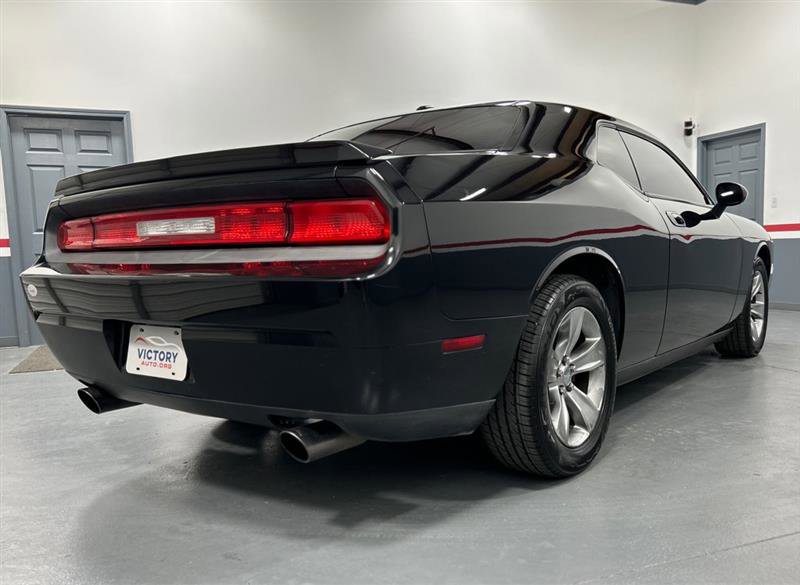 Used 2010 Dodge Challenger R/T image 10