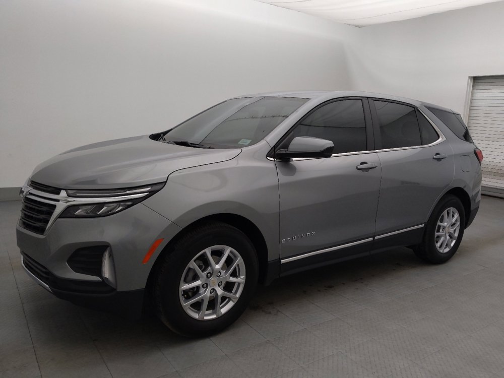 Used 2023 Chevrolet Equinox LT image 2