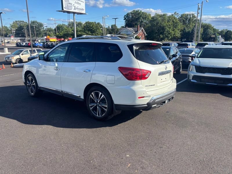 Used 2017 Nissan Pathfinder Platinum w/ Cargo Package AWD/4WD image 6
