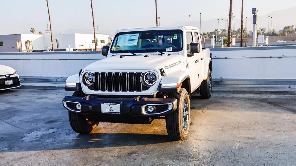 New 2026 Jeep Gladiator Sport AWD/4WD image 4