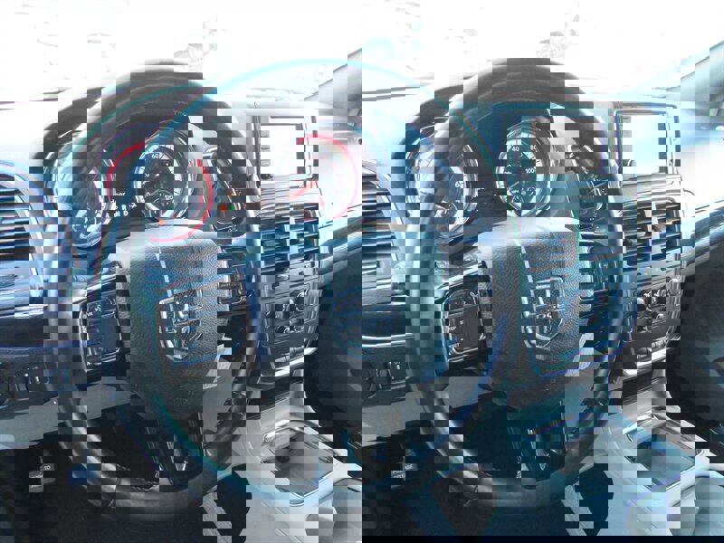 Used 2019 Dodge Grand Caravan SXT image 8