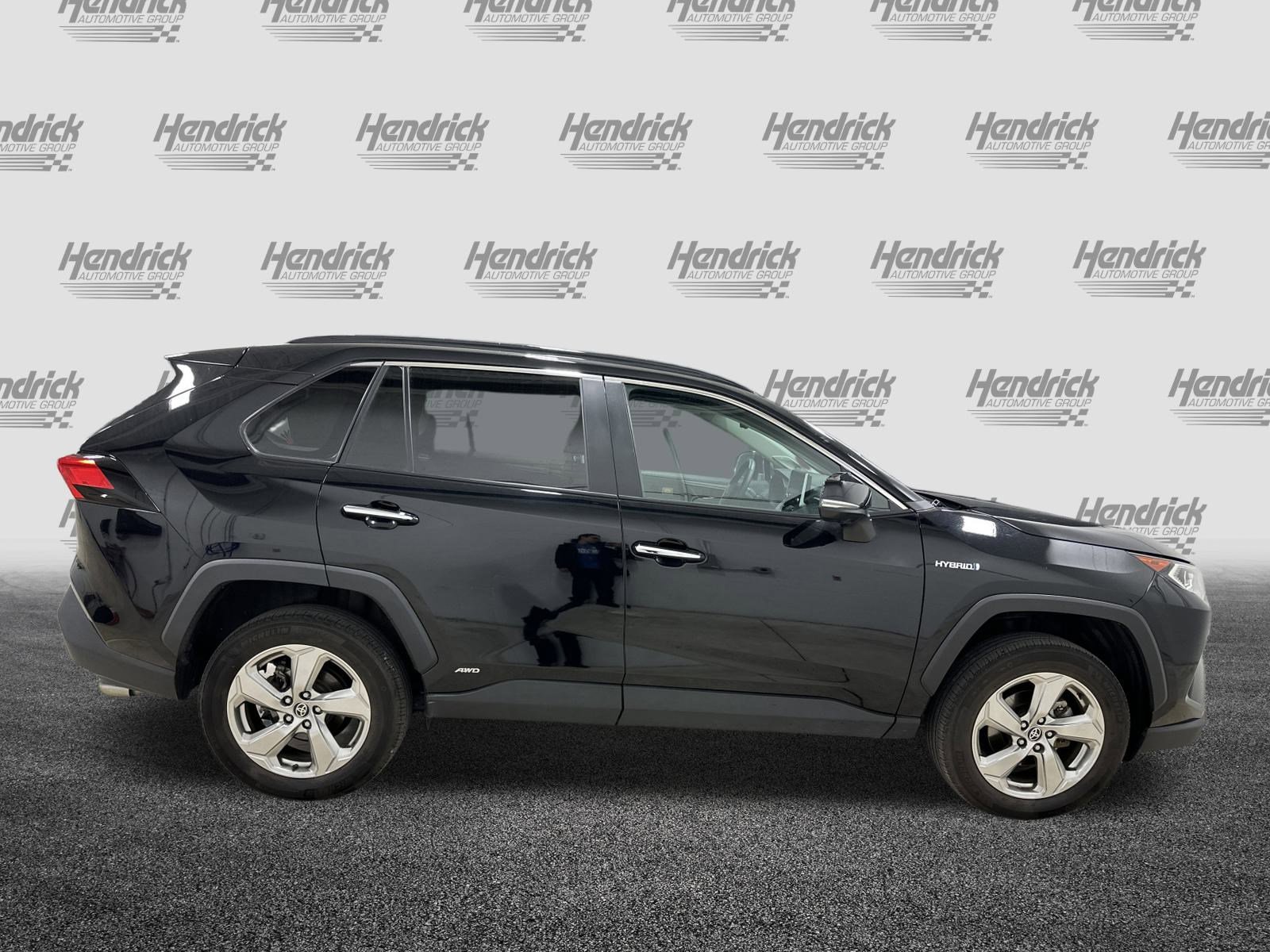 Used 2021 Toyota RAV4 Limited image 11