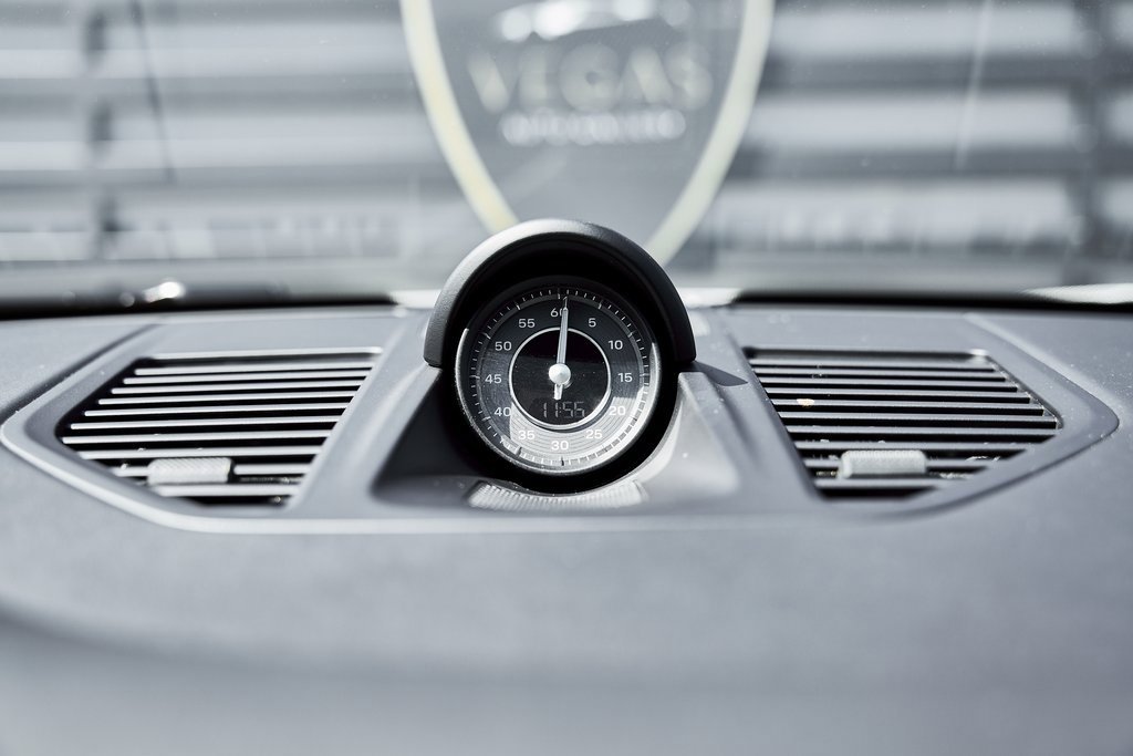 Used 2021 Porsche 911 Turbo S image 71