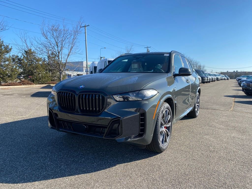 New 2026 BMW X5 xDrive50e AWD/4WD image 1