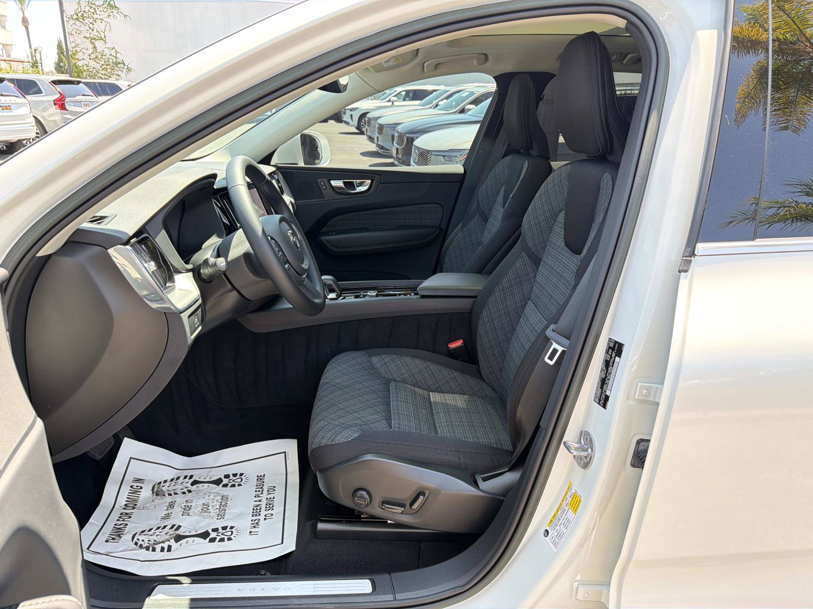 Certified 2023 Volvo XC60 B5 Core w/ Climate Package FWD image 17