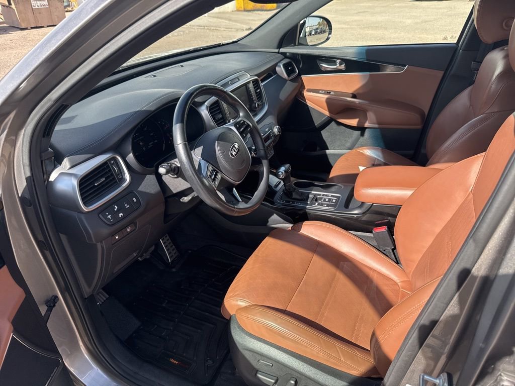 Used 2019 Kia Sorento SX image 10