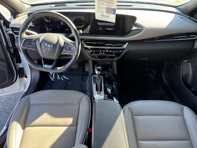 Used 2025 Buick Envista Avenir FWD image 15