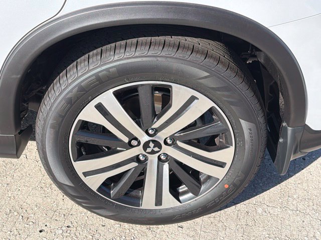 New 2027 Mitsubishi Outlander Sport ES FWD image 16