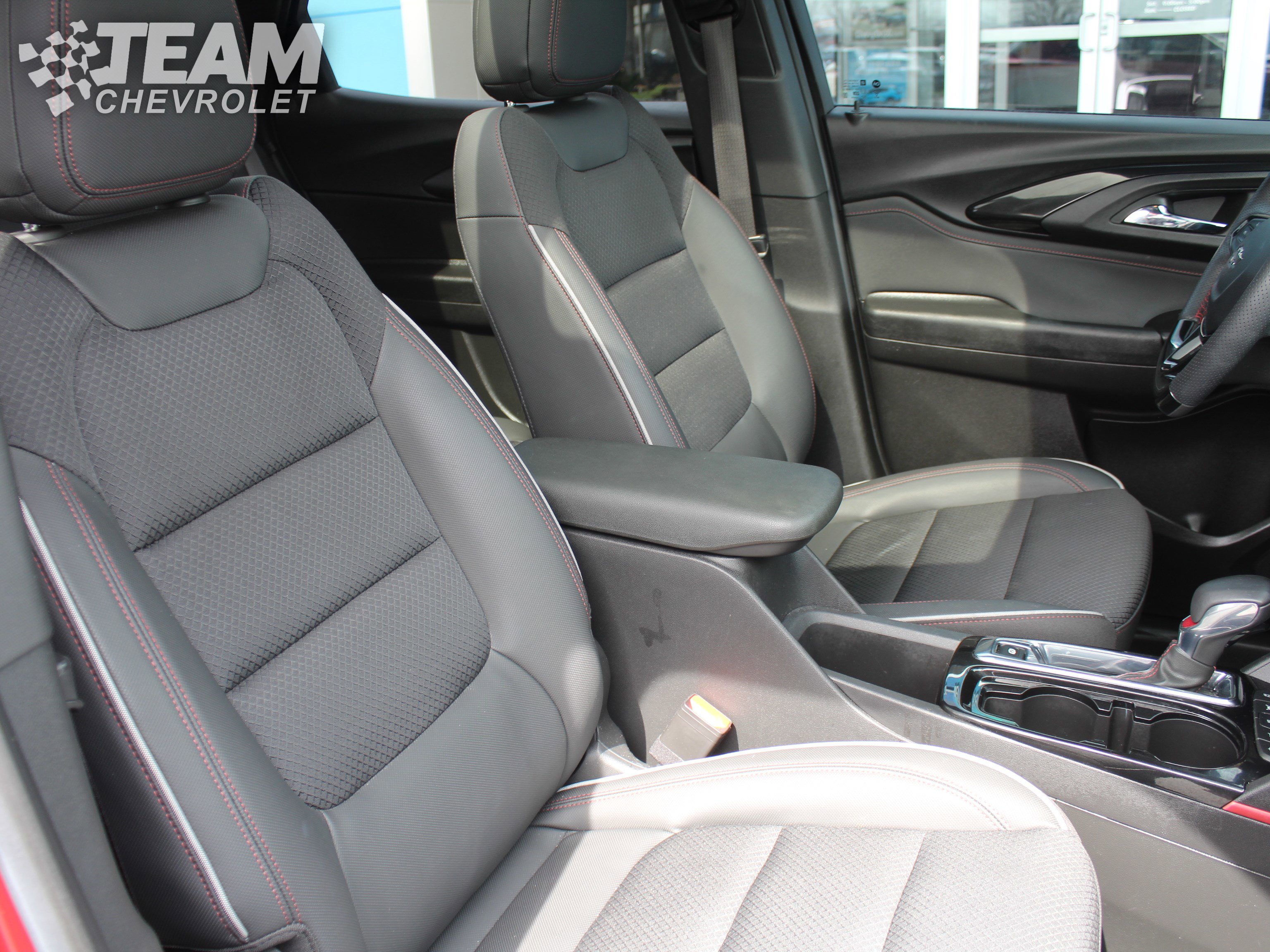 Used 2023 Chevrolet TrailBlazer RS w/ Sun and Liftgate Package image 28