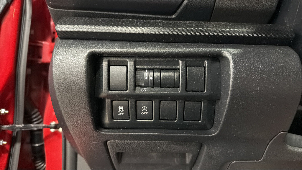 Used 2023 Subaru Crosstrek 2.0i AWD/4WD image 19