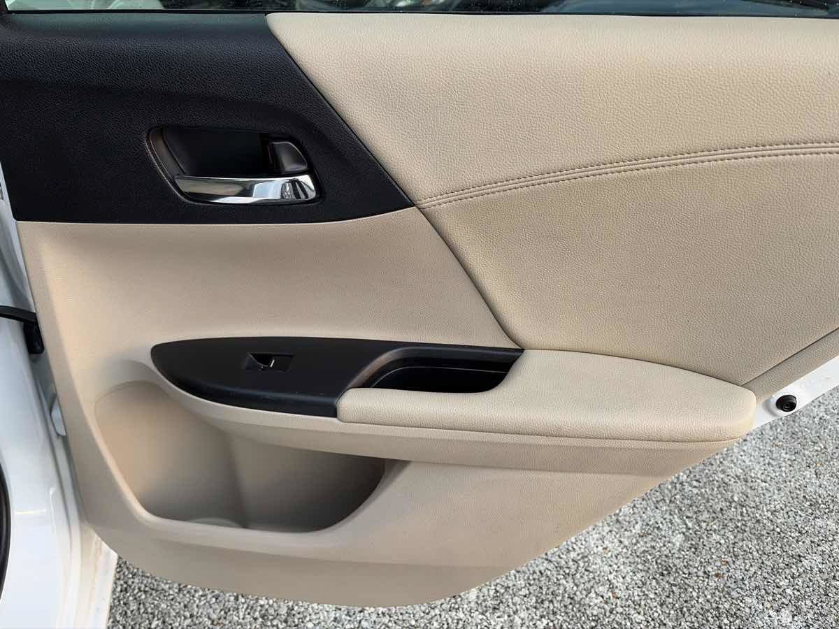 Used 2013 Honda Accord EX-L image 20
