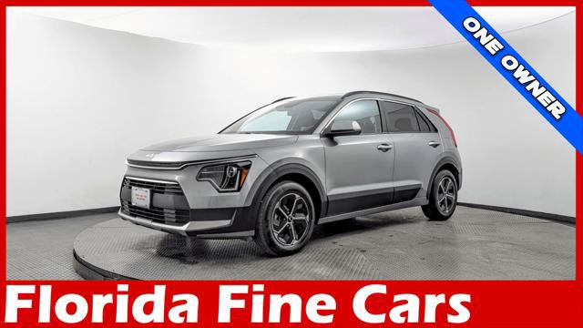 Used 2025 Kia Niro LX FWD image 1