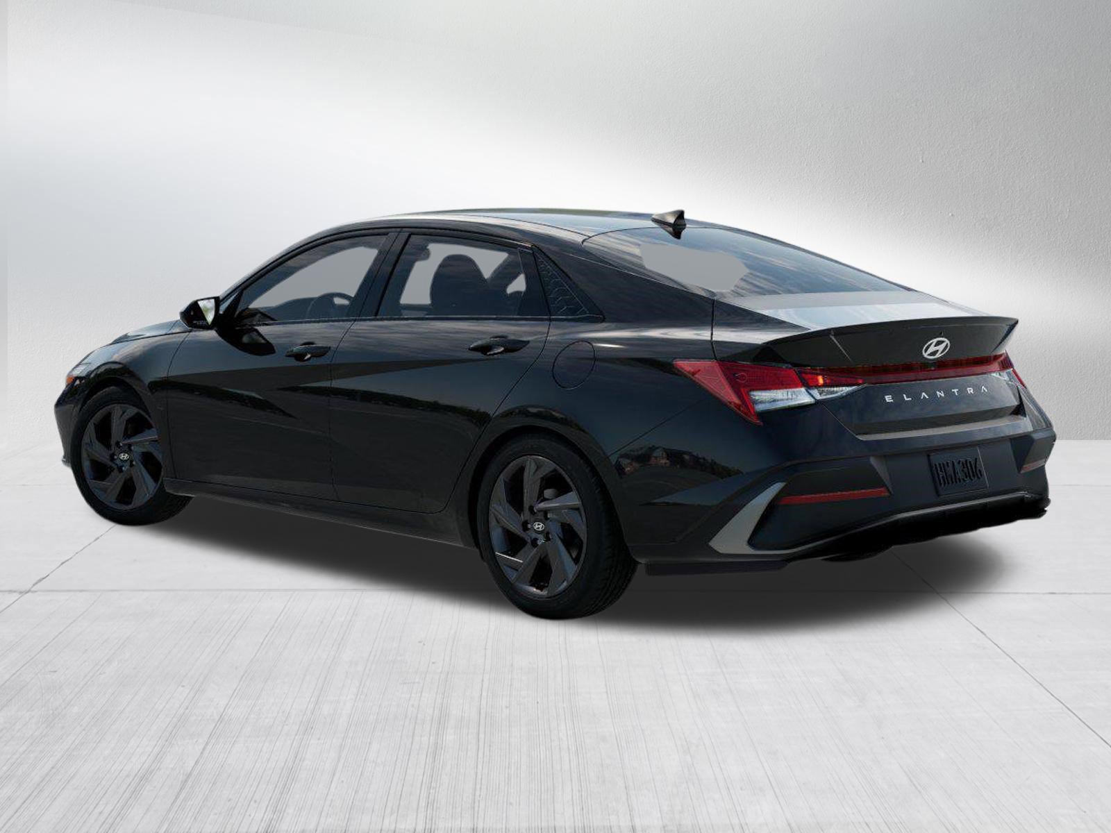 New 2026 Hyundai Elantra Sport image 5