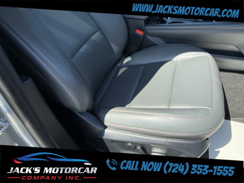 Used 2025 Ford Explorer Active w/ Active Comfort Package AWD/4WD image 19