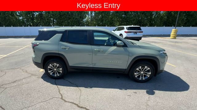 Used 2025 Chevrolet Equinox LT w/ Safety and Technology Package image 9