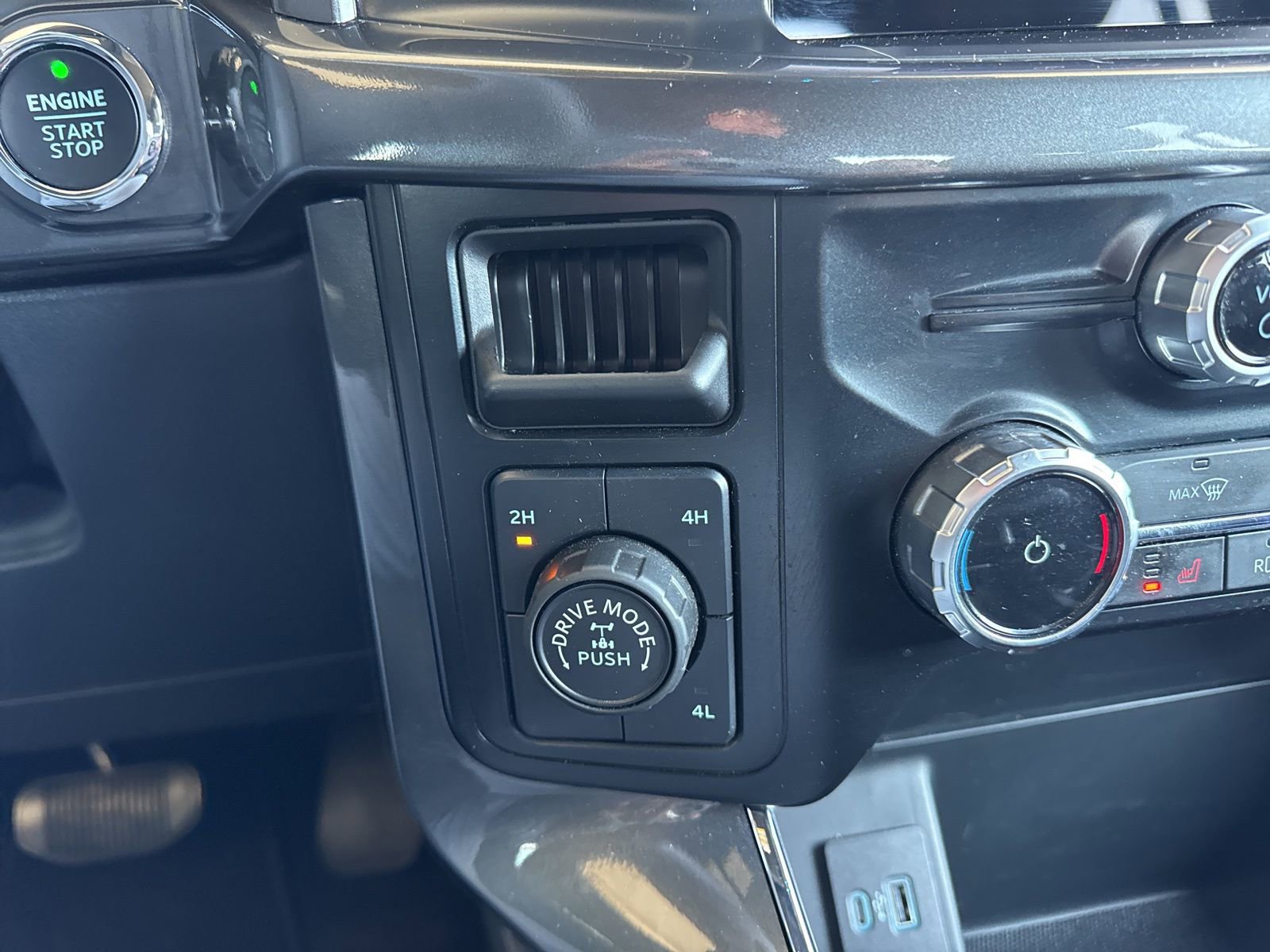 Certified 2023 Ford F150 XLT w/ Equipment Group 302A High image 30