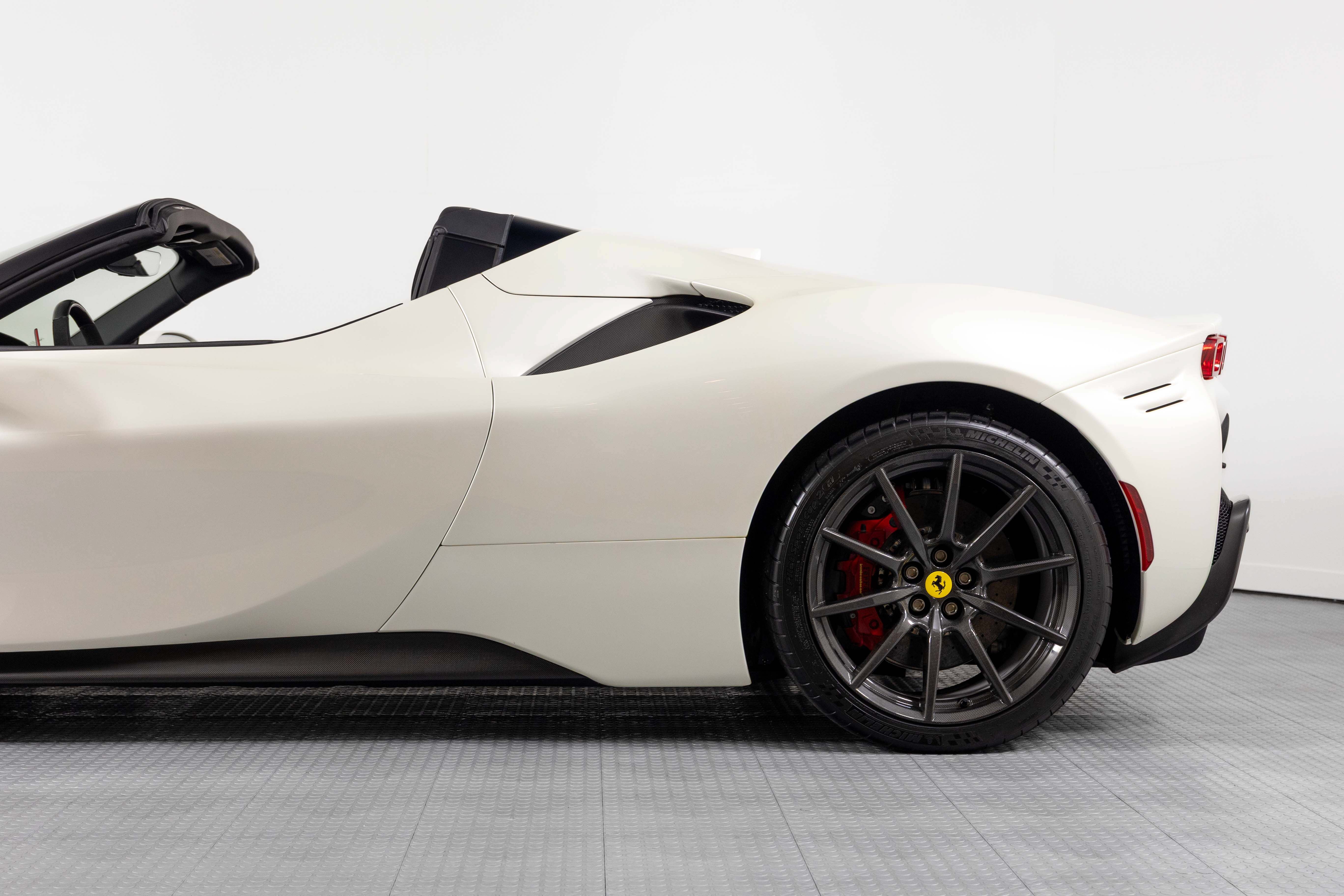 Certified 2025 Ferrari SF90 Spider AWD/4WD image 9