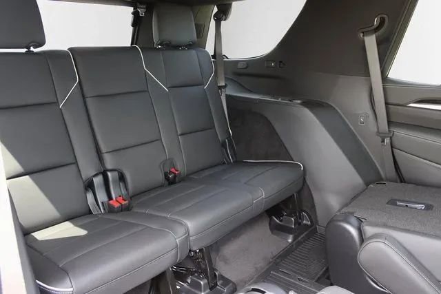 New 2025 Cadillac Escalade Premium Luxury w/ Touring Package image 19