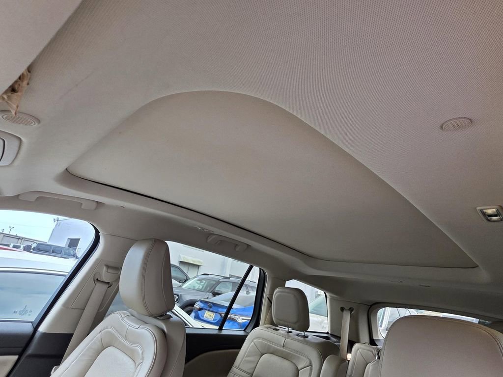 Used 2022 Lincoln Aviator Grand Touring w/ Elements Package Plus image 8