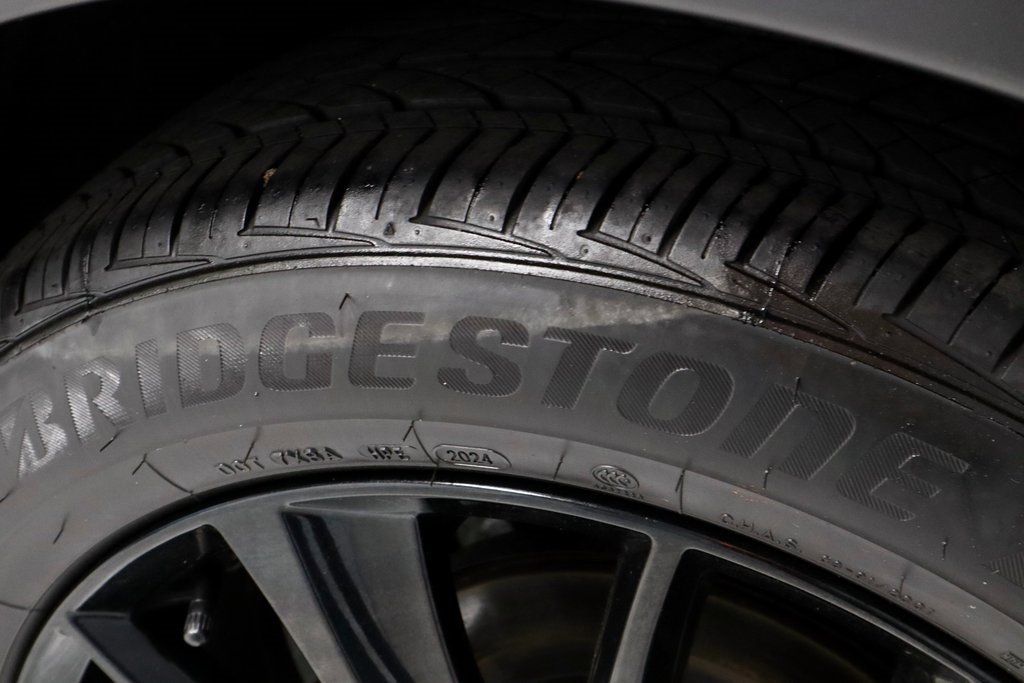 Certified 2024 Nissan Murano SV w/ SV Midnight Edition Package image 22