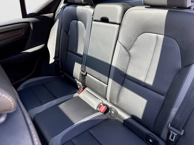 Certified 2023 Volvo XC40 Recharge Ultimate AWD/4WD image 28
