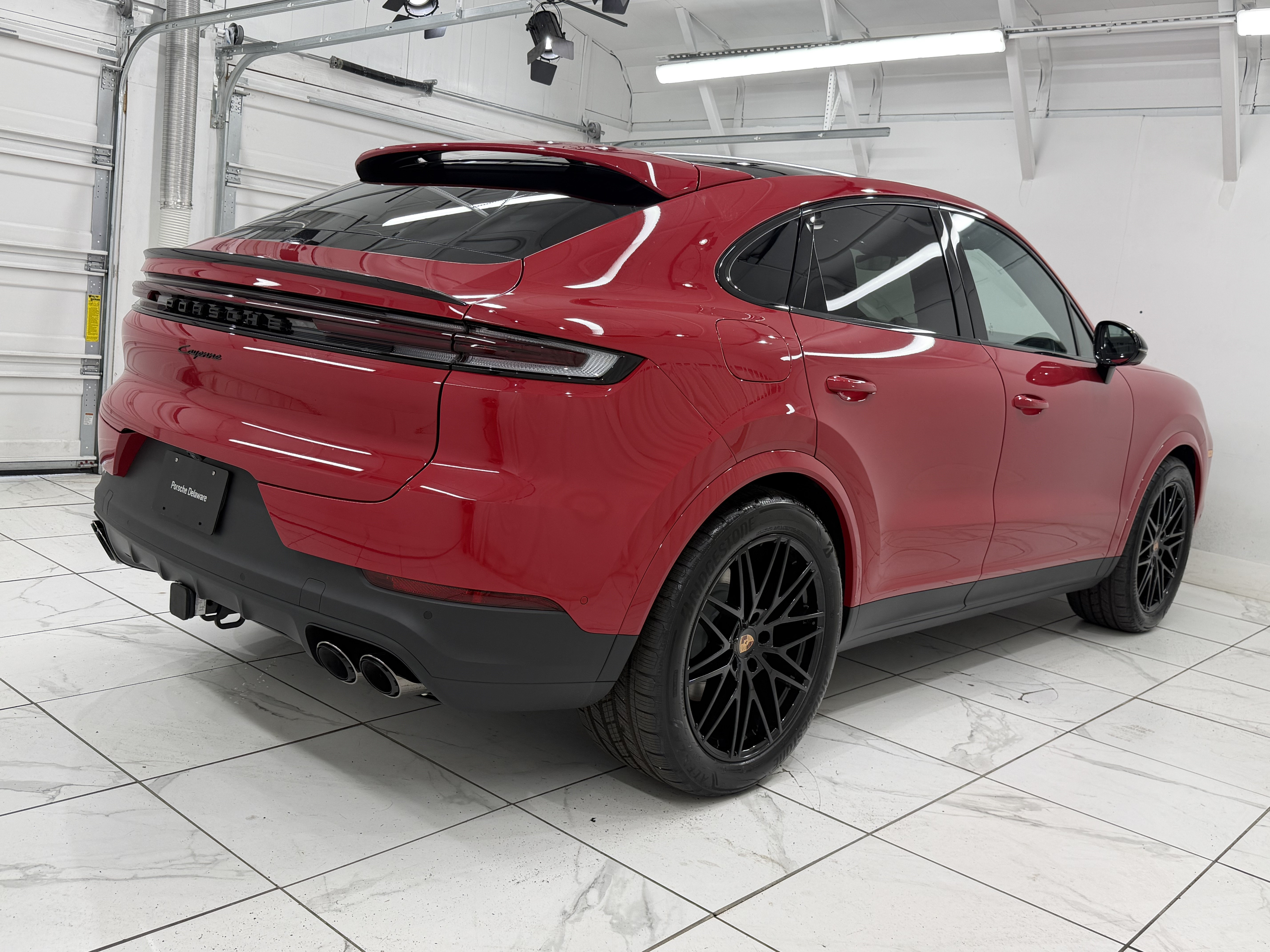 New 2026 Porsche Cayenne Coupe AWD/4WD image 11