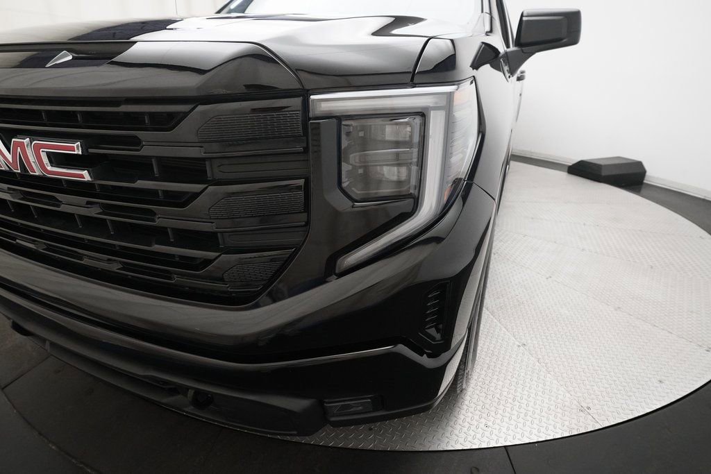 Used 2025 GMC Sierra 1500 Elevation image 22