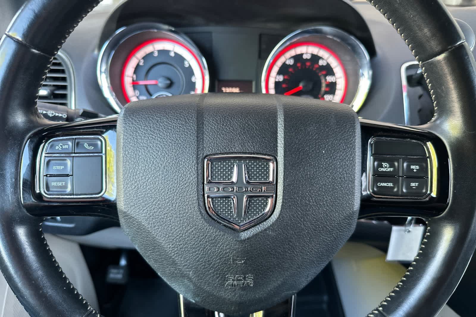 Used 2019 Dodge Grand Caravan SXT FWD image 25
