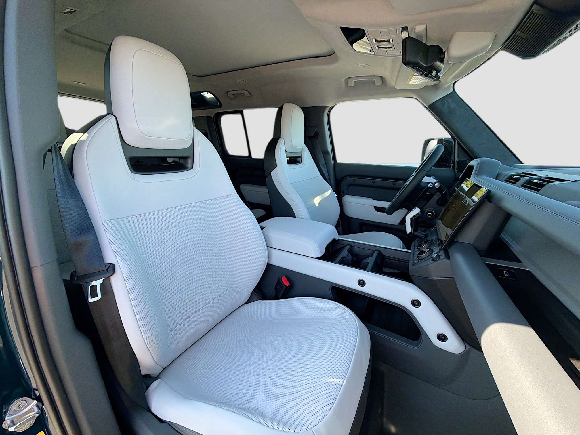 New 2026 Land Rover Defender 110 OCTA image 15