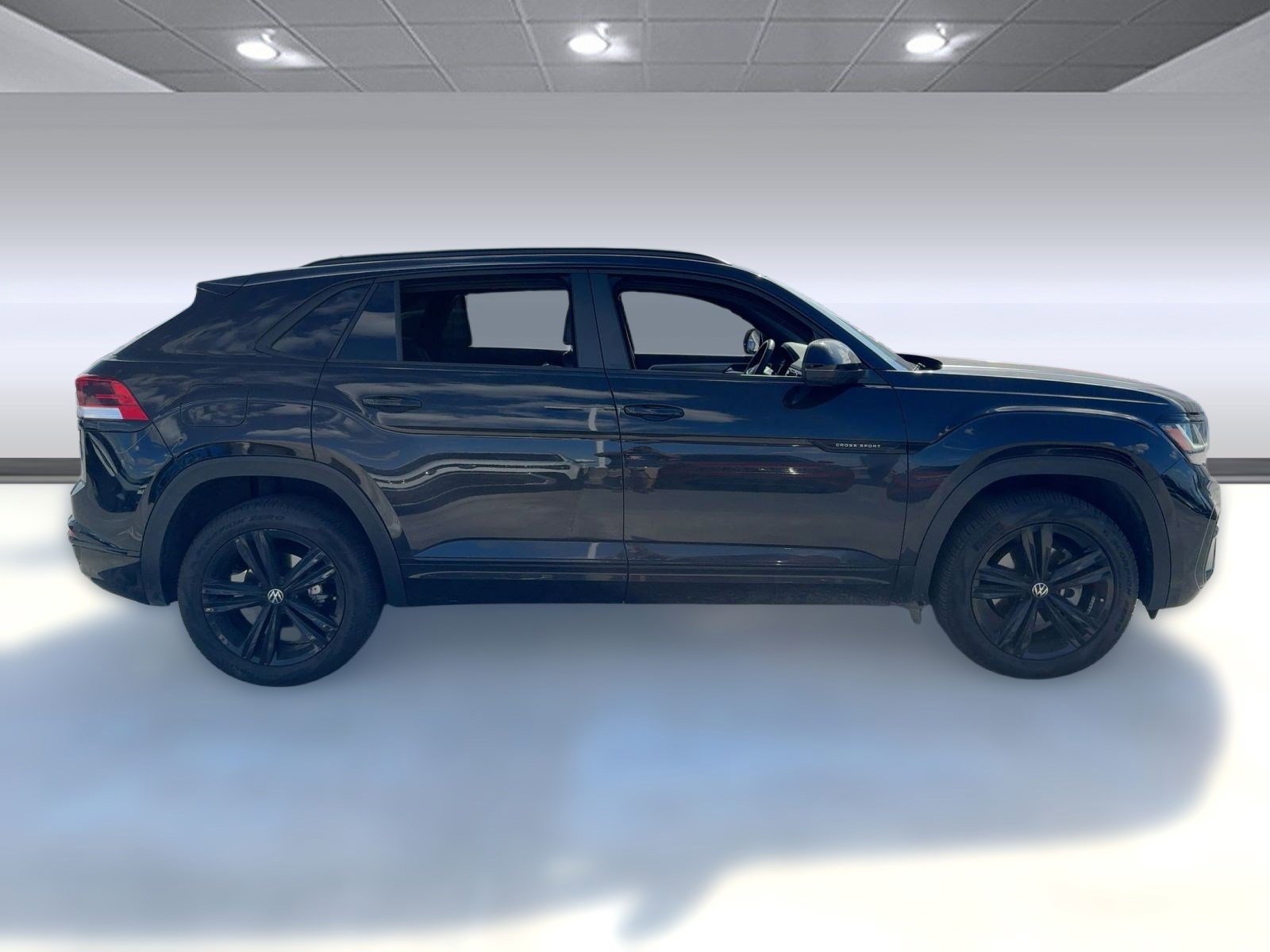 Used 2023 Volkswagen Atlas Cross Sport SEL R-Line image 8