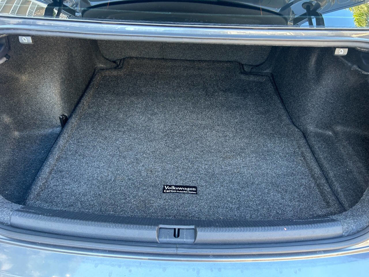 Used 2017 Volkswagen Passat 1.8T S image 23