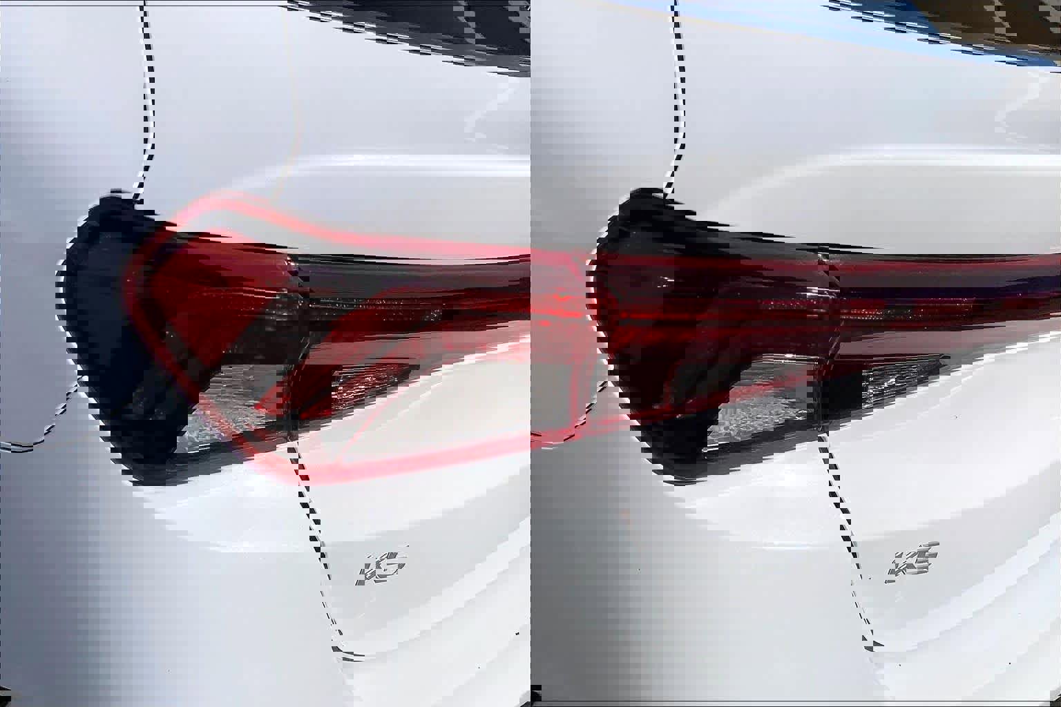 Used 2023 Kia K5 LXS image 27