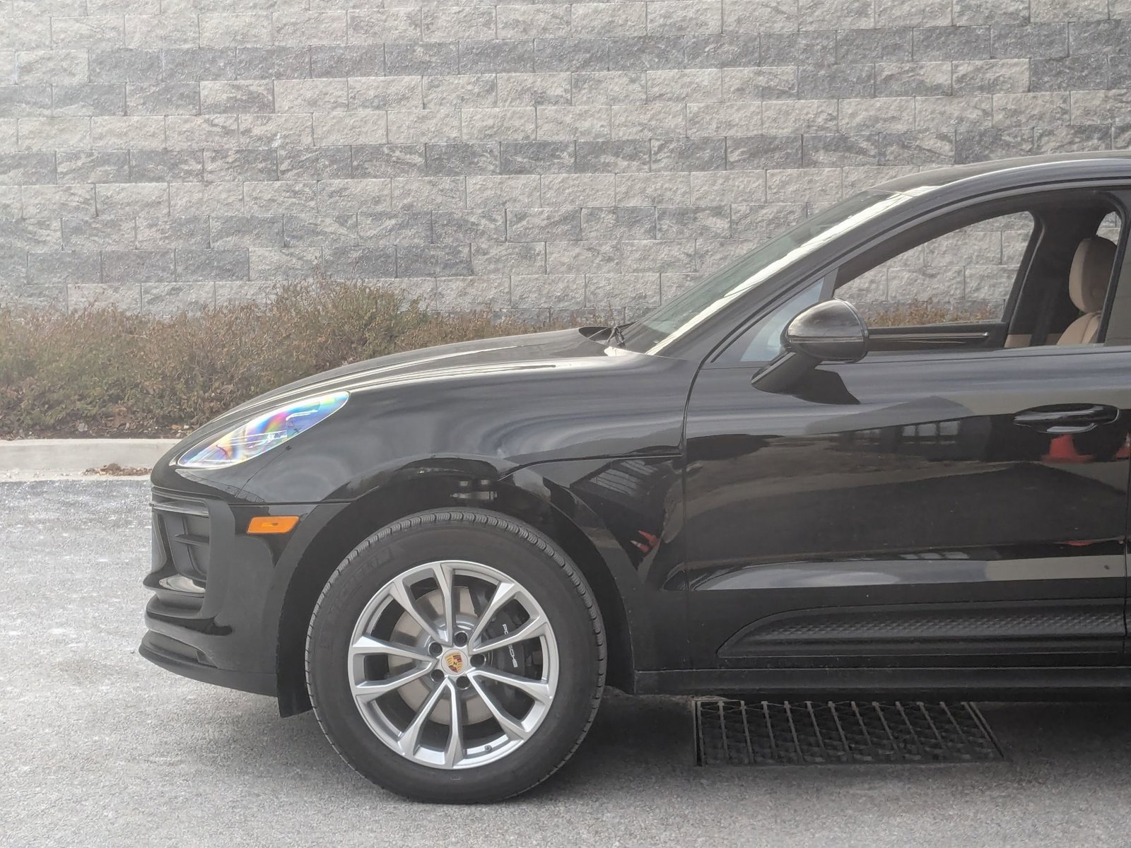 Certified 2026 Porsche Macan AWD/4WD image 11