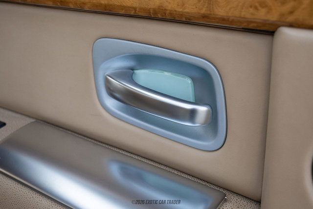 Used 2005 Rolls-Royce Phantom Sedan RWD image 48